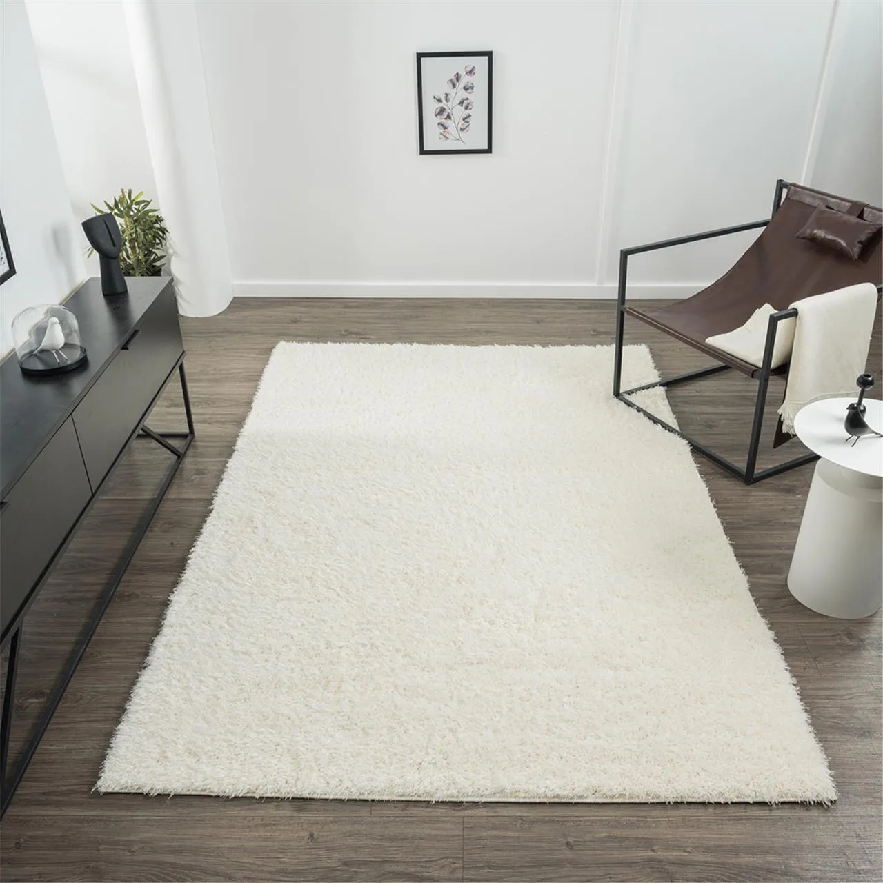 Fluffy and comfortable Ivory /Sand Plain Shag Rug