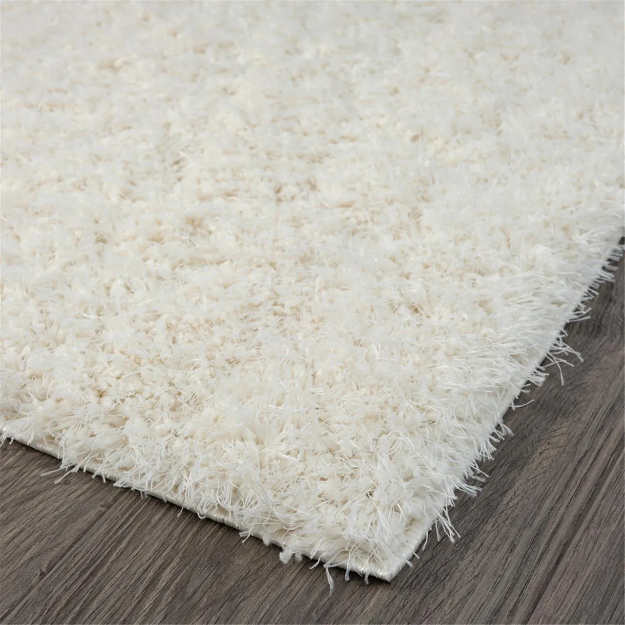 Fluffy and comfortable Ivory /Sand Plain Shag Rug