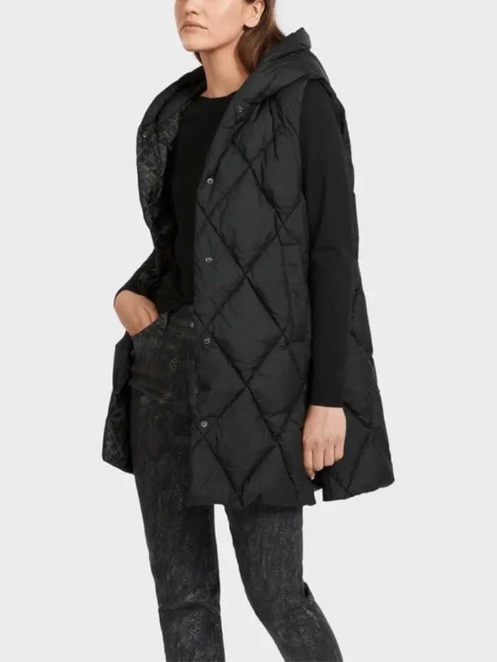 Marc Cain Additions Black Hooded Quilted Gilet VA 37.02 W72 COL 900