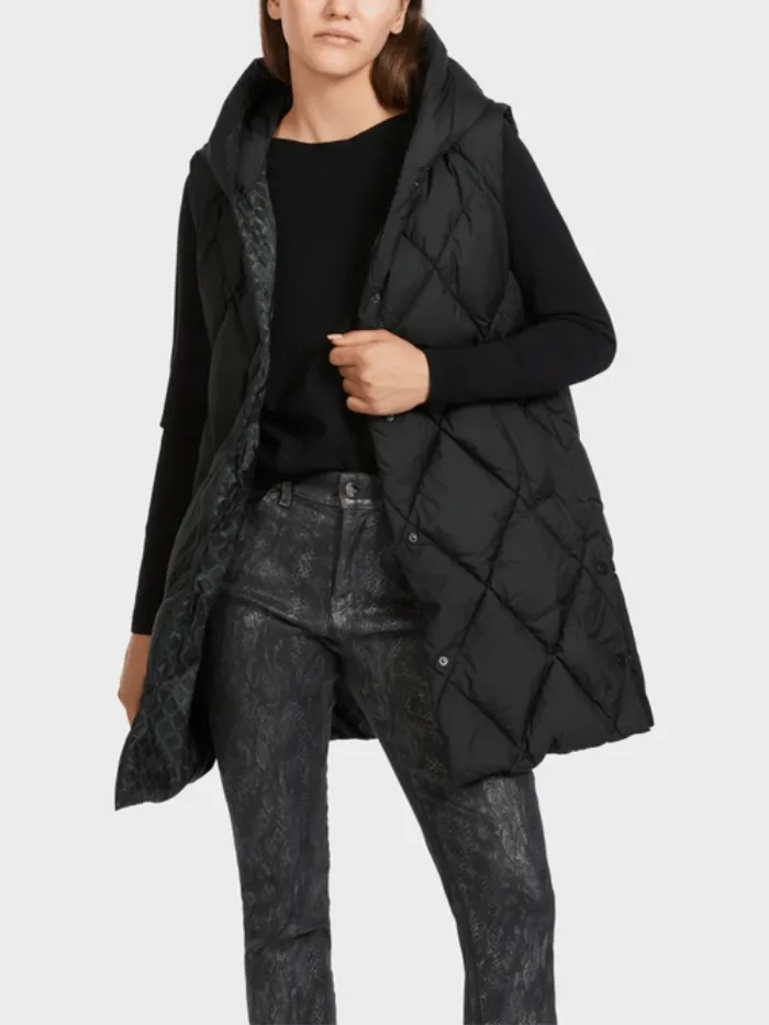 Marc Cain Additions Black Hooded Quilted Gilet VA 37.02 W72 COL 900