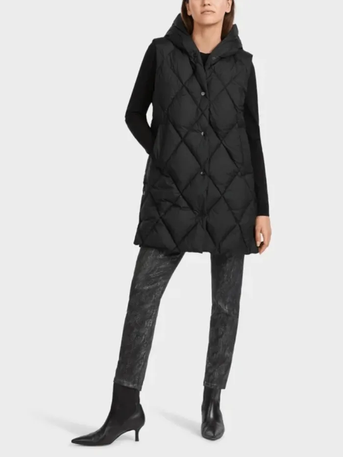 Marc Cain Additions Black Hooded Quilted Gilet VA 37.02 W72 COL 900